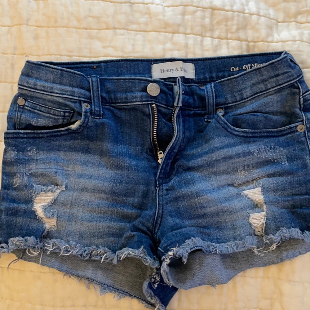 Henry & Belle cut off shorts
